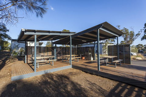 Swansea Beach Chalets - NT Tourism 34