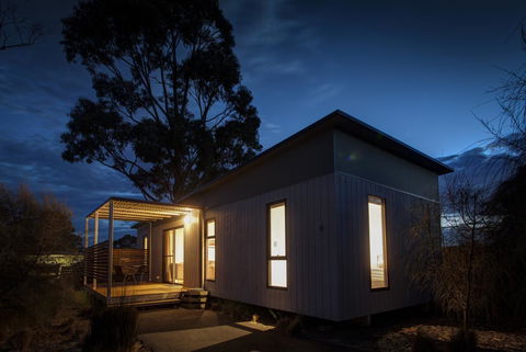 Swansea Beach Chalets - NT Tourism 32