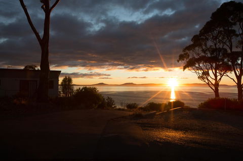 Swansea Beach Chalets - NT Tourism 41