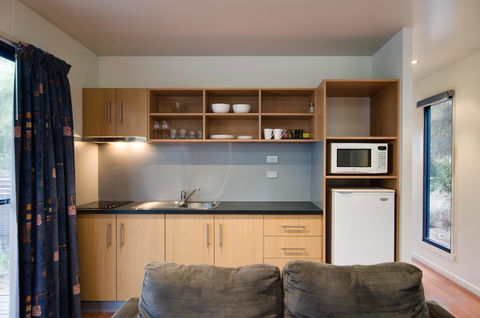 Swansea Beach Chalets - NT Tourism 5