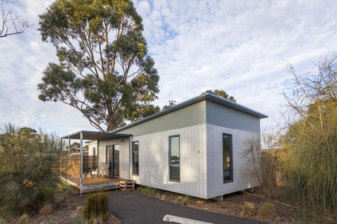 Swansea Beach Chalets - NT Tourism 35