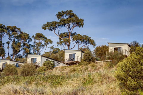 Swansea Beach Chalets - NT Tourism 23