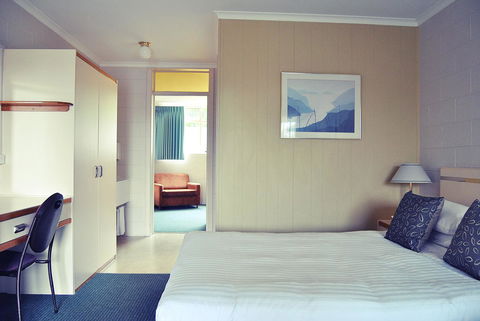 Comfort Inn Devonport - Accommodation NT 38