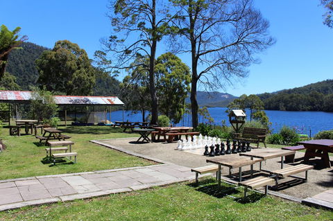 Tullah Lakeside Lodge - Accommodation NT 33