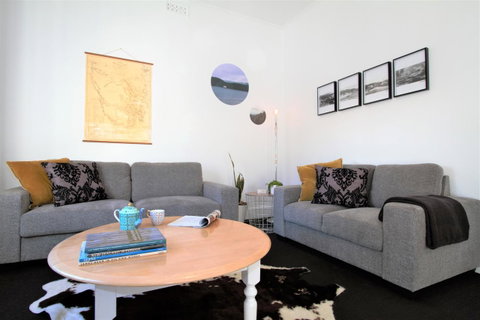 Horlock House - Accommodation NT 2