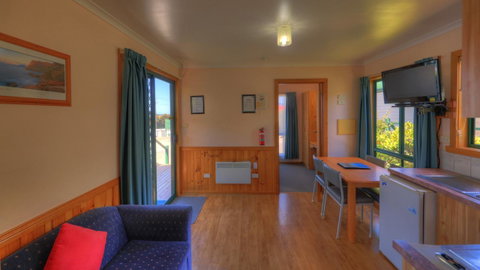 Bicheno Cabin Park - Accommodation NT 5