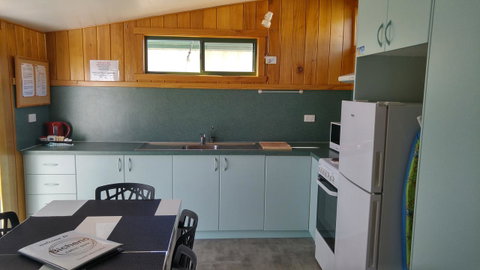 Bicheno Cabin Park - Accommodation NT 23
