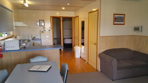 Bicheno Cabin Park - Accommodation NT 2