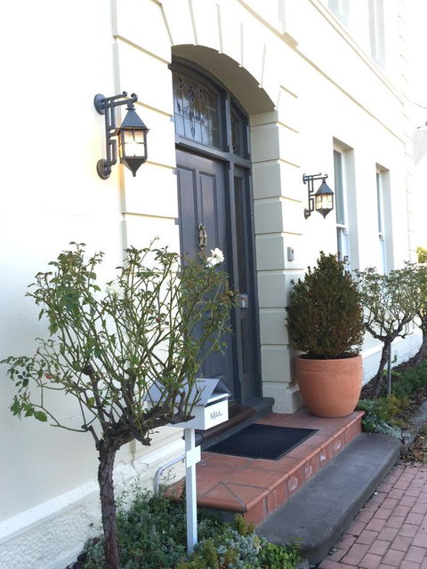 Clydesdale Manor - Accommodation NT 4