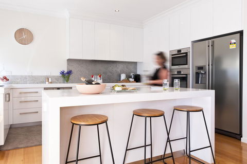 Sandy Bay Waterfront Home - Accommodation NT 7