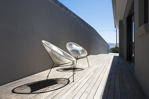 Sandy Bay Waterfront Home - Accommodation NT 19