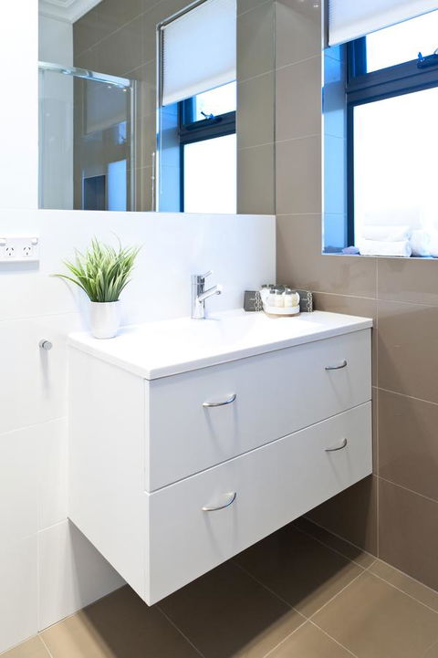 Sandy Bay Waterfront Home - Accommodation NT 34