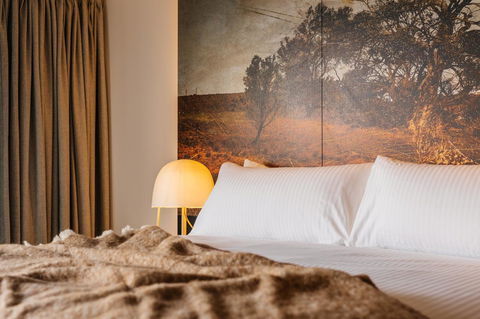 MACq 01 Hotel - Accommodation NT 22