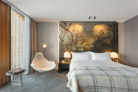 MACq 01 Hotel - Accommodation NT 11