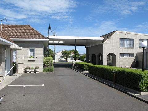 Barclay Motor Inn - Accommodation NT 11