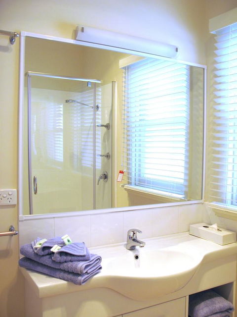 Barclay Motor Inn - Accommodation NT 41