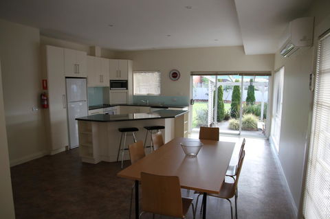 Barclay Motor Inn - Accommodation NT 43