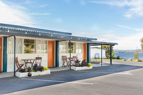 Riverfront Motel & Villas - Accommodation NT 16