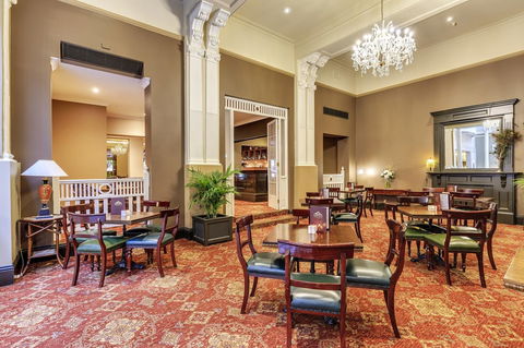 Hadley\'s Orient Hotel - Accommodation NT 10