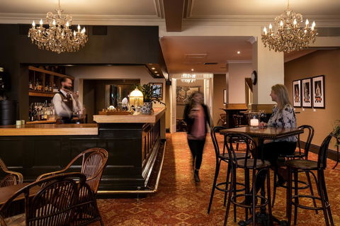 Hadley\'s Orient Hotel - Accommodation NT 15
