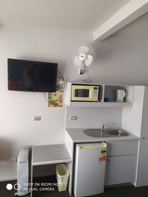 Waterfront Lodge Motel - Accommodation NT 3