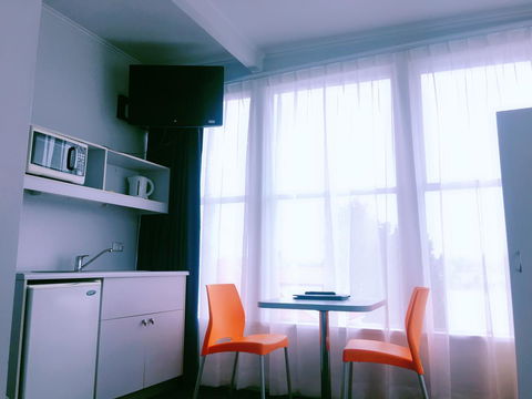 Waterfront Lodge Motel - Accommodation NT 25