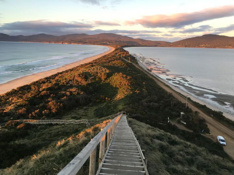 Couples Getaway On Bruny Island - NT Tourism 22