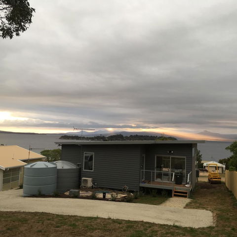 Couples Getaway On Bruny Island - NT Tourism 8