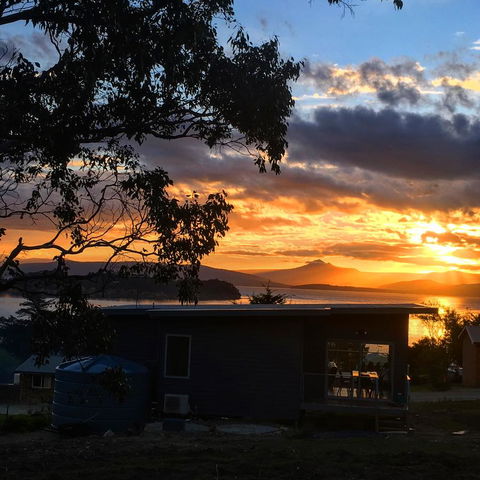 Couples Getaway On Bruny Island - NT Tourism 28