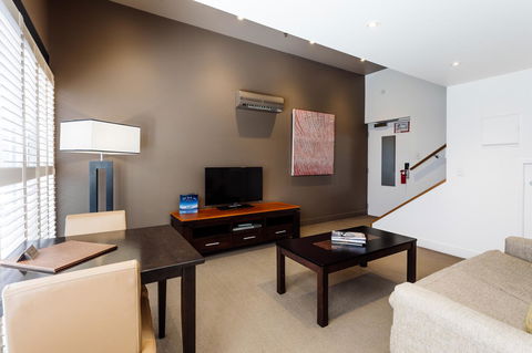 The Henry Jones Art Hotel - Accommodation NT 39