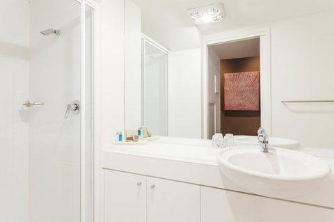 The Henry Jones Art Hotel - Accommodation NT 36