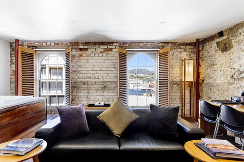 The Henry Jones Art Hotel - Accommodation NT 26