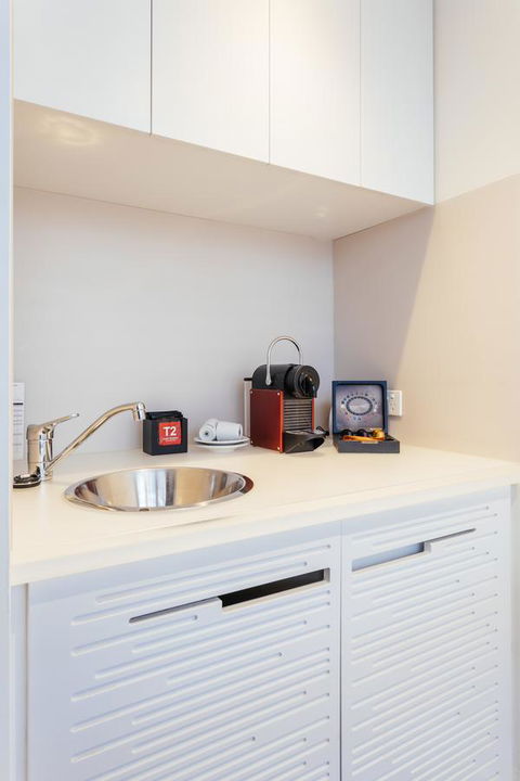 The Henry Jones Art Hotel - Accommodation NT 35