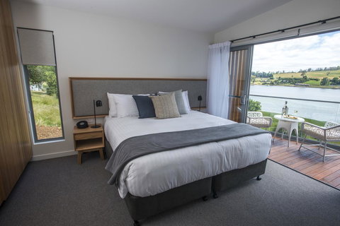 Rosevears Riverview Hotel - Accommodation NT 23