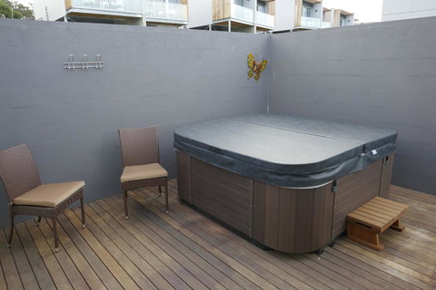 Rosevears Riverview Hotel - Accommodation NT 2