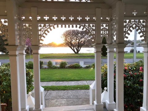 Riverbank Villa - Accommodation NT 8