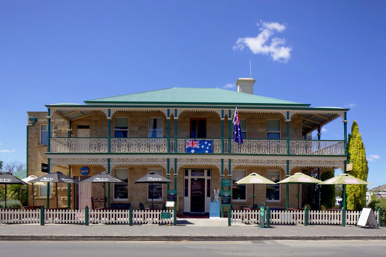  Accommodation NT