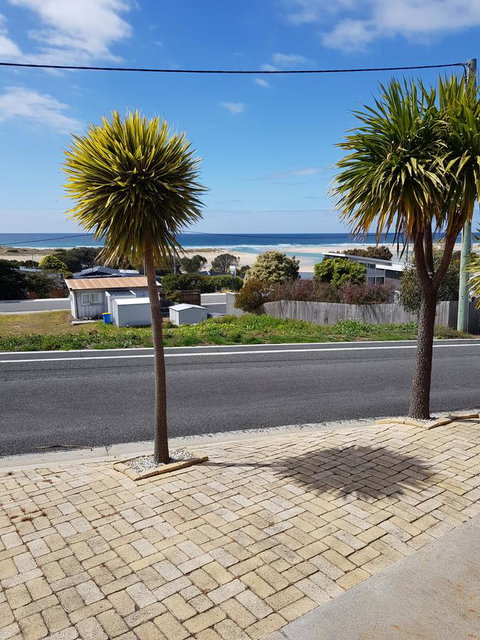 Blue Seas Holiday Villas - Accommodation NT 7