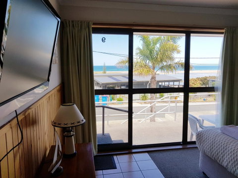 Blue Seas Holiday Villas - Accommodation NT 43