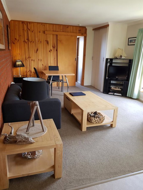 Blue Seas Holiday Villas - Accommodation NT 41