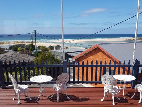Blue Seas Holiday Villas - Accommodation NT 4