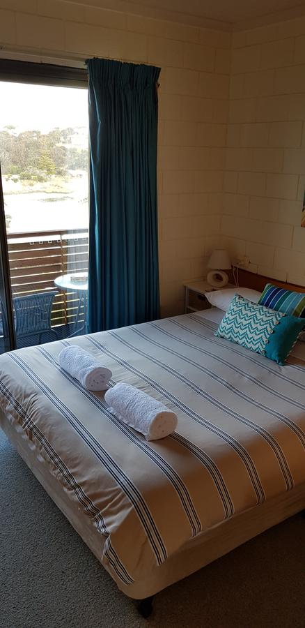 Blue Seas Holiday Villas - Accommodation NT 27
