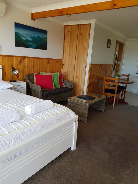 Blue Seas Holiday Villas - Accommodation NT 37