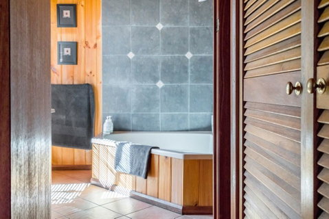 Freycinet Panorama - Accommodation NT 13