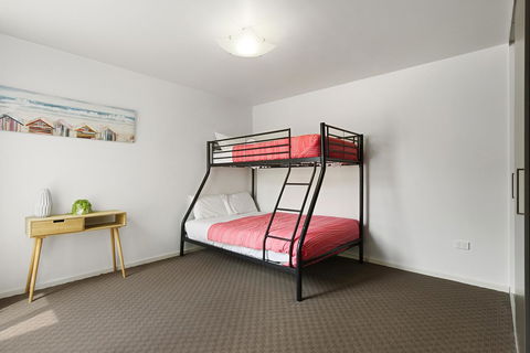 170 Hazards View Drive - Unit 2 - NT Tourism 8