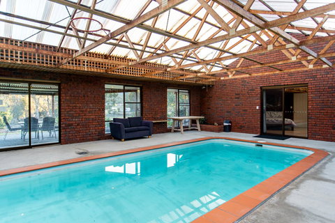 Acton Park Holiday Units - Accommodation NT 13