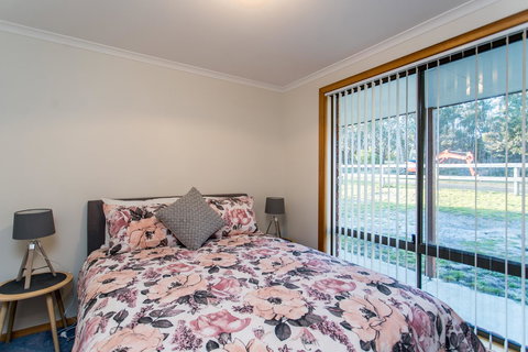 Acton Park Holiday Units - Accommodation NT 4