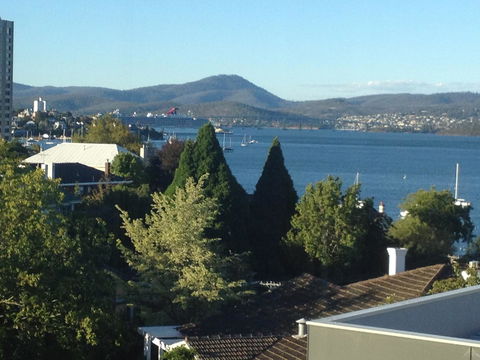 Reflections On The Bay - Accommodation NT 9