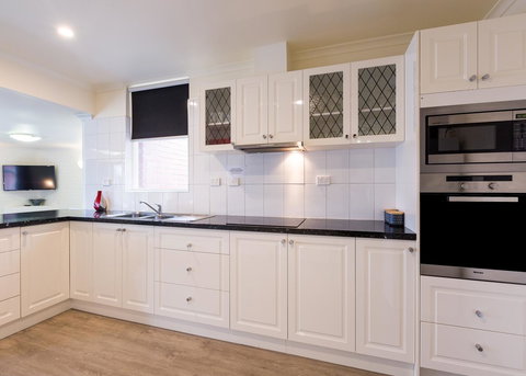 Graham Apartments - Accommodation NT 23