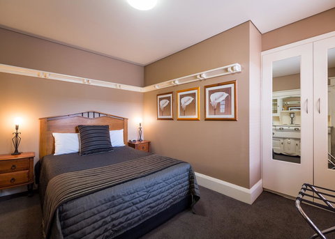 Graham Apartments - Accommodation NT 39